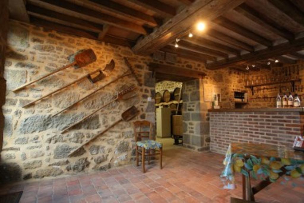 Bed and Breakfast Ferme Cidricole Hugues Desfrièches Sainte-Marguerite-de-Carrouges Exterior foto
